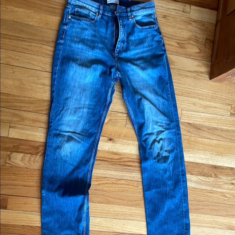 Women’s jeans.